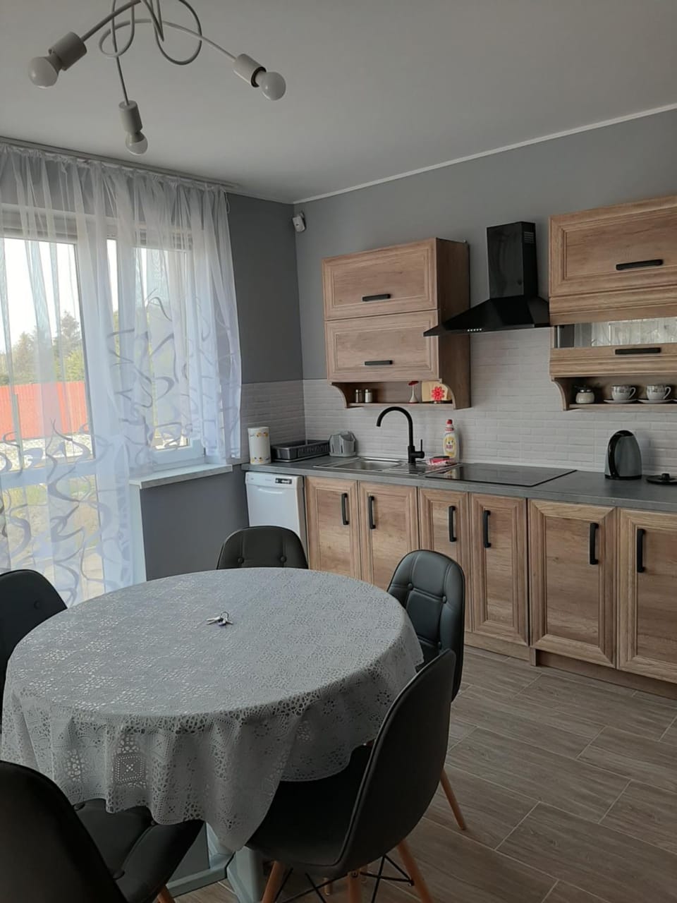 Kitchen or kitchenette, Dining area, stove