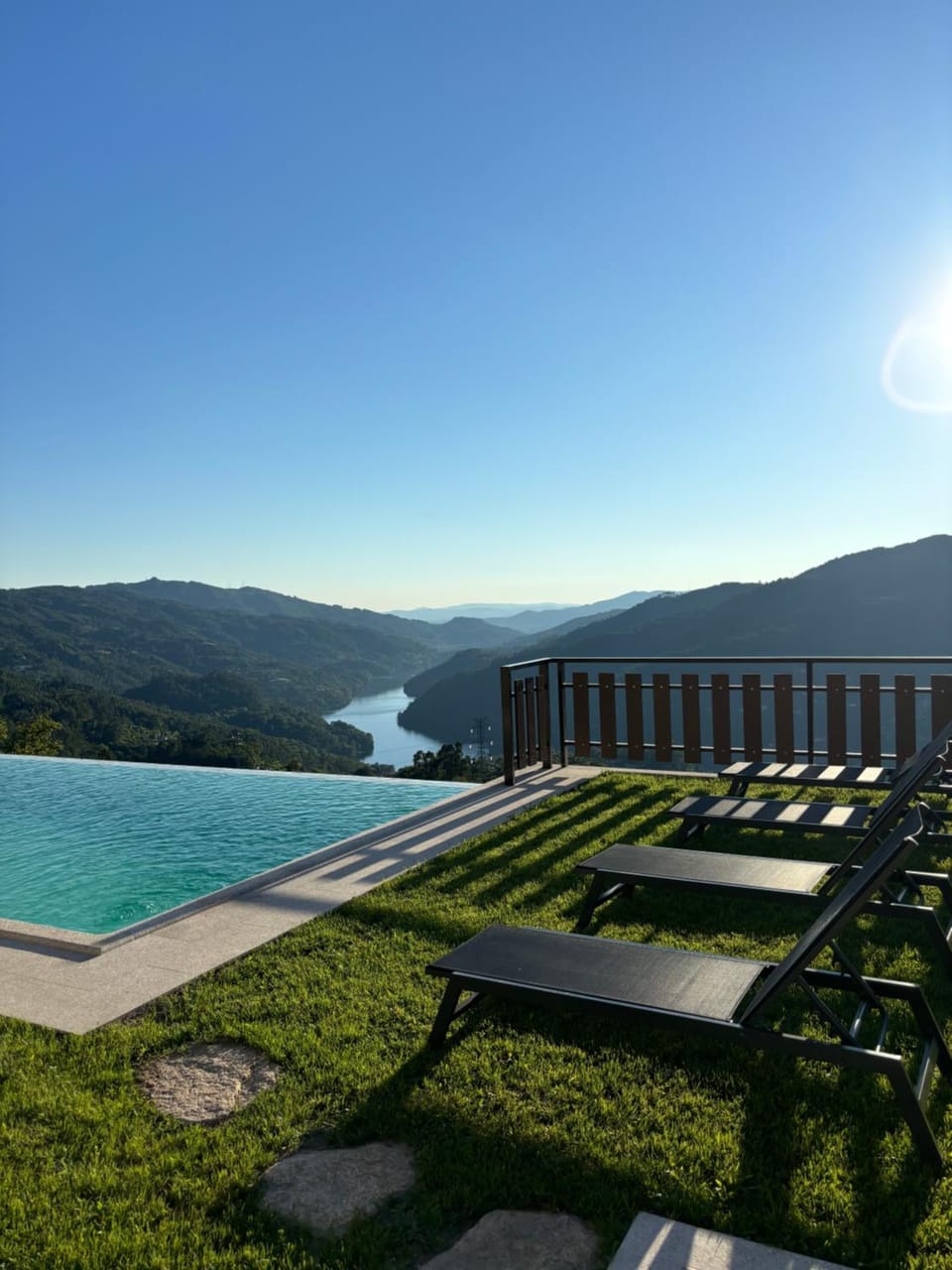 Nearby landmark, Spring, Day, Natural landscape, Lake view, Mountain view, Pool view, River view, Swimming pool, sunbed