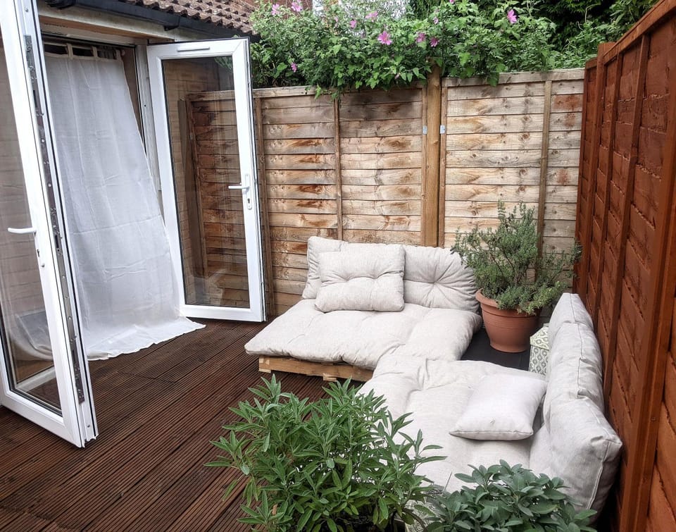 Patio, Day, Garden, Seating area, Garden view