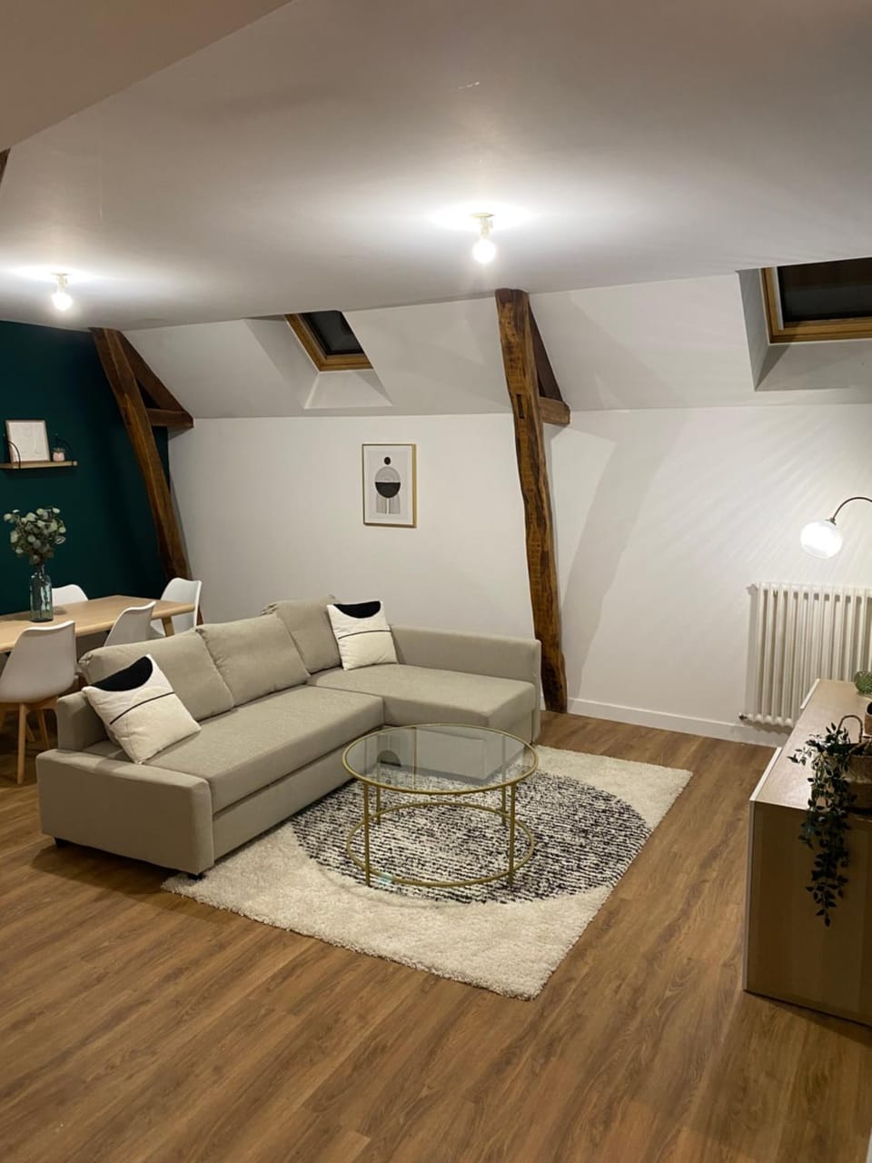 TV and multimedia, Living room, Seating area