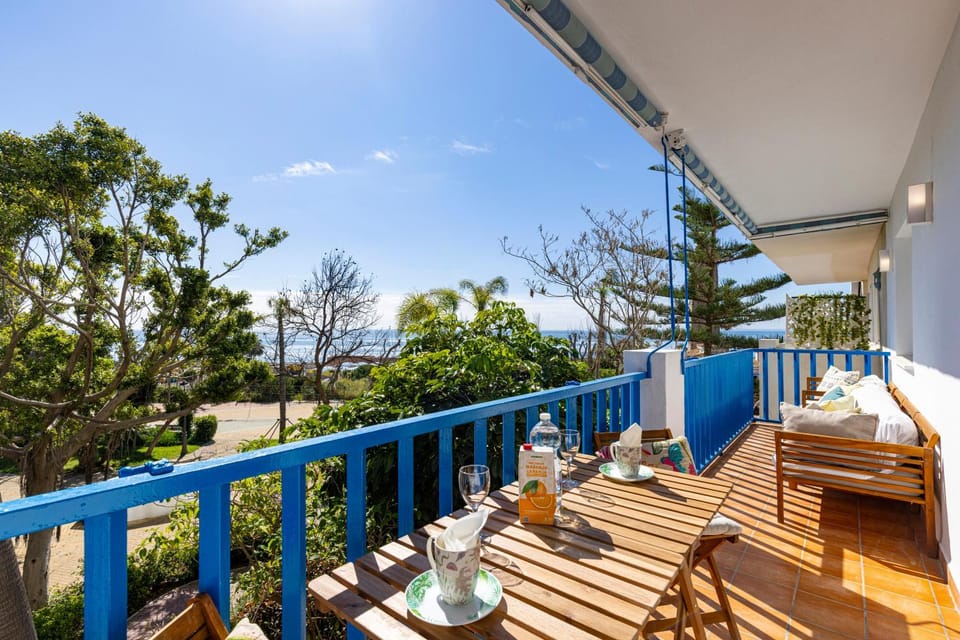 COZY APARTMENT BETWEEN THE PORT AND THE BEACH LA RADA Apartment in Estepona