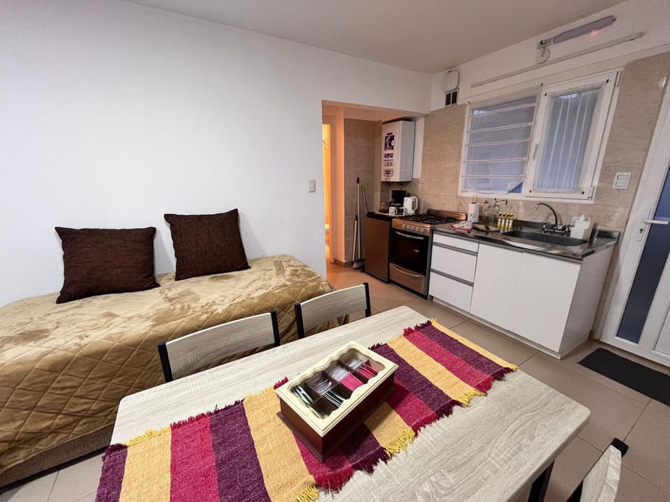 Bed, Kitchen or kitchenette, Dining area, heating