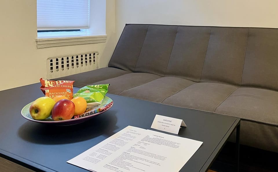 Living room, Seating area, Food