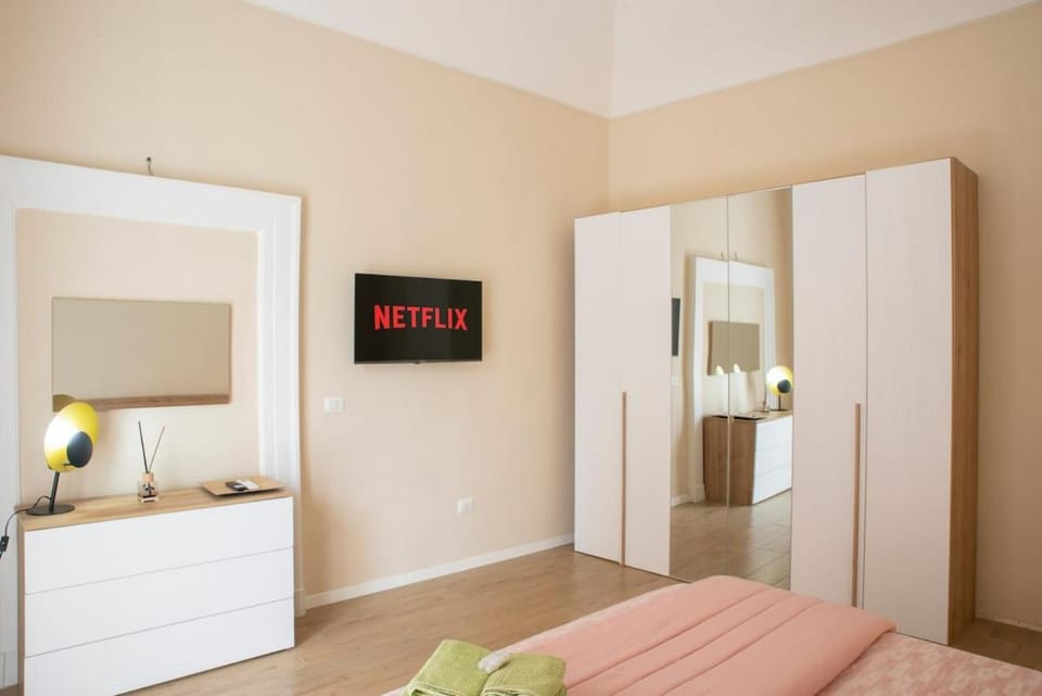 [Dante-Port'Alba] Exclusive home Apartment in Naples
