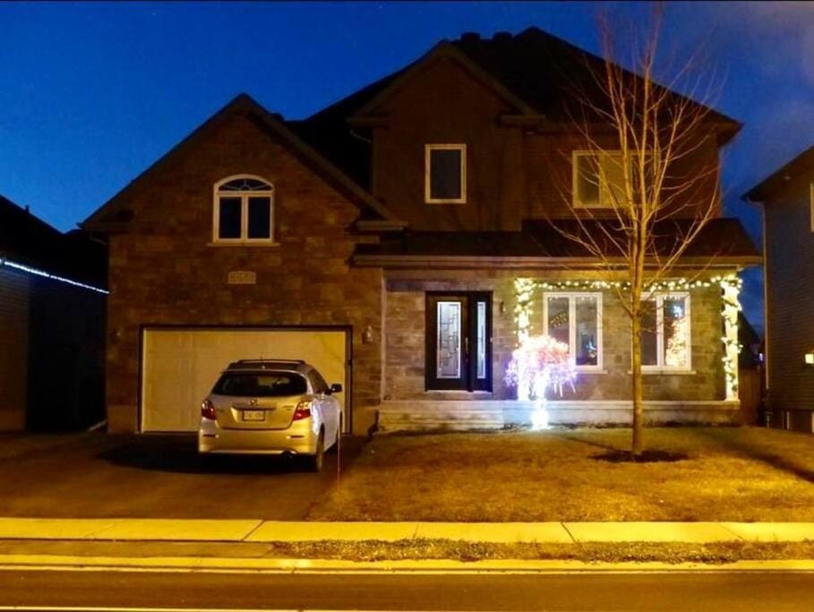 Property building, Night