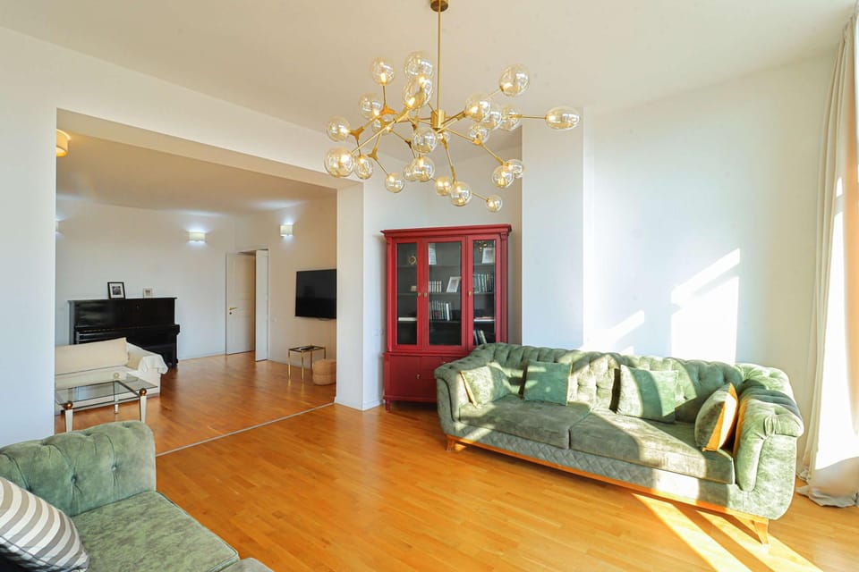 Stylish & Authentic 2BR Retreat in Central Tbilisi - Wehost Apartment in Tbilisi, Georgia