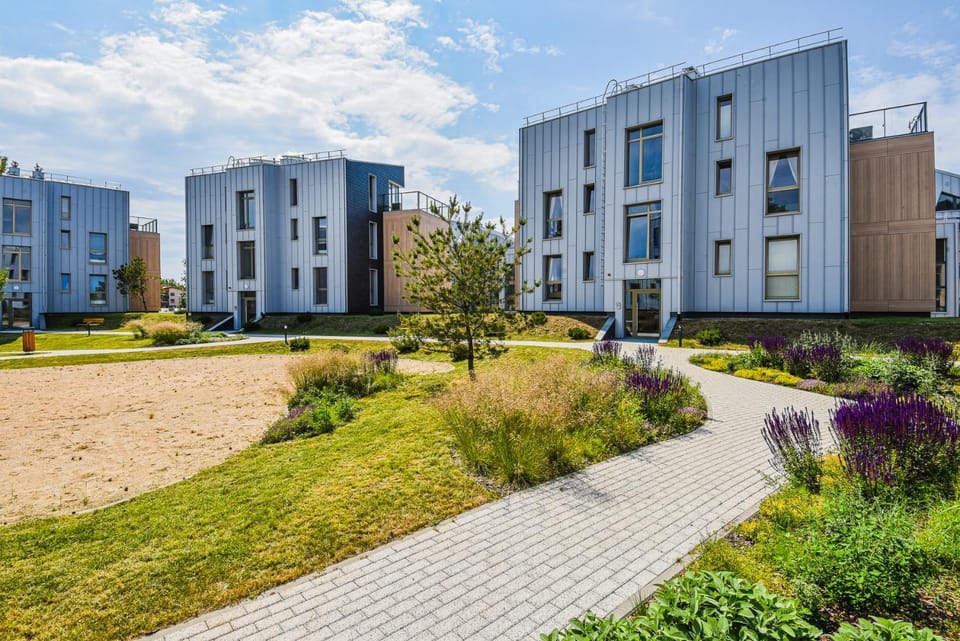 Neighbourhood, Natural landscape, Garden