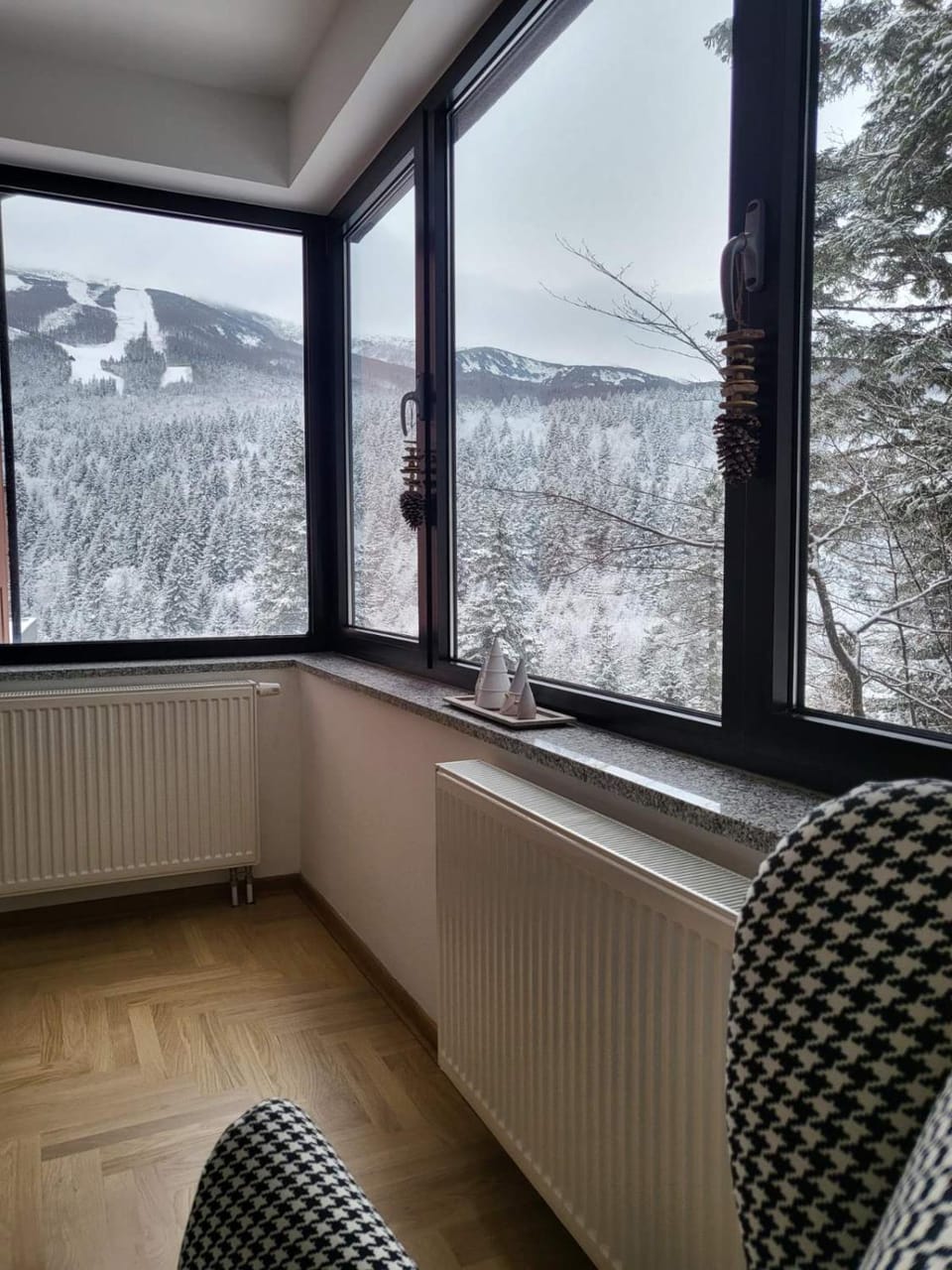 Natural landscape, Winter, Mountain view