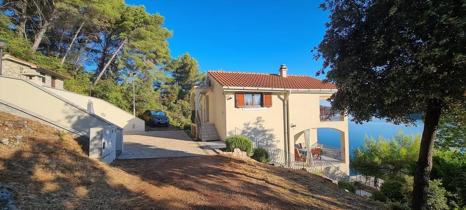 Property building, Natural landscape