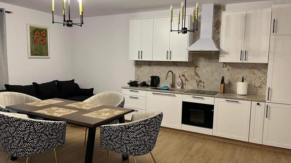 Kitchen or kitchenette, Living room, Seating area, Dining area, dishwasher, minibar, pet friendly, stove