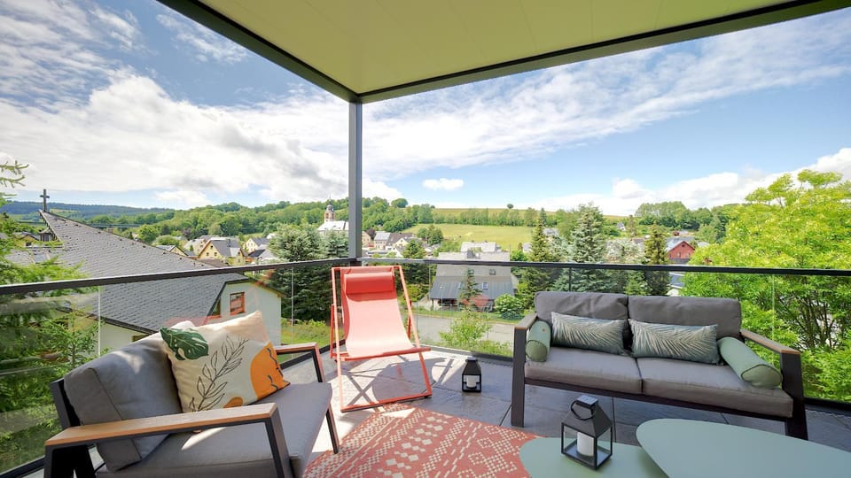 Natural landscape, View (from property/room), View (from property/room), Balcony/Terrace, Balcony/Terrace, Seating area
