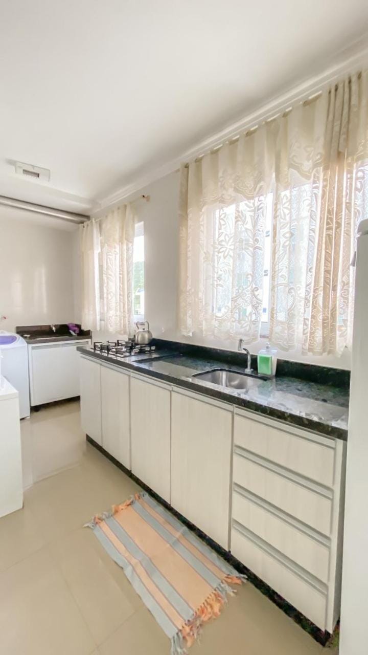 Apto Praia Brava : 2 suítes Apartment in Balneário Camboriú