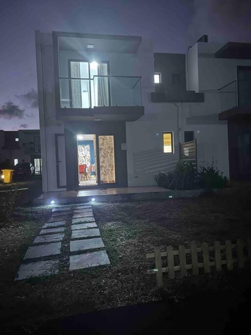 North Mauritius New-built 2-bedroom Villa with shared pool Apartment in Rivière du Rempart District, Mauritius
