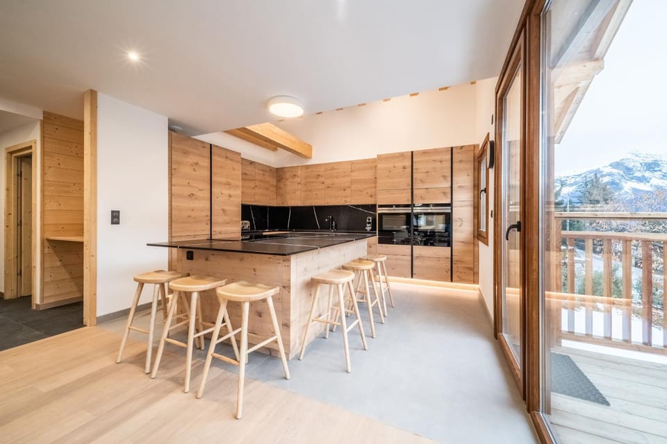 View (from property/room), Kitchen or kitchenette, Dining area