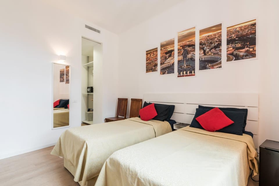 Piazza San Pietro Suite Bed and Breakfast in Rome