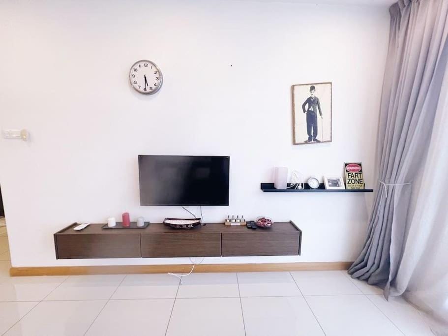 [PROMO]Connected train 2 Bedroom (ABOVE MALL)15 Apartment in Petaling Jaya