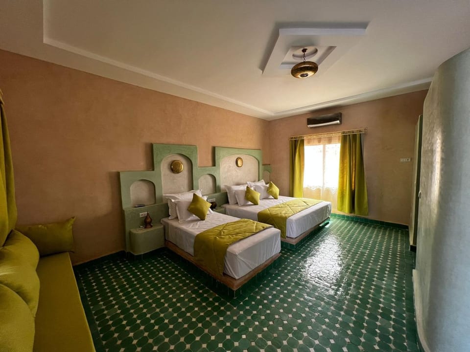 Bed, Bedroom, air conditioner