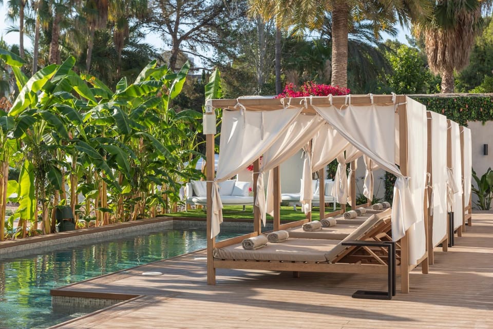 Garden, Swimming pool