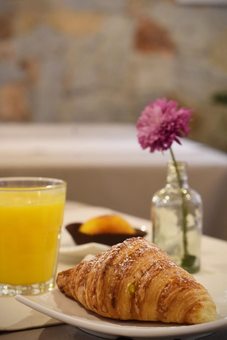 Lounge or bar, Breakfast