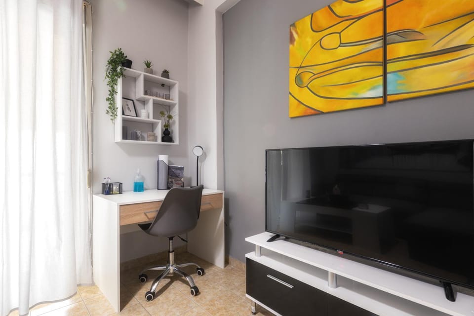 TV and multimedia, hair dresser
