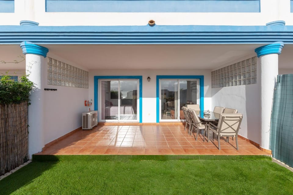 Garden, Balcony/Terrace