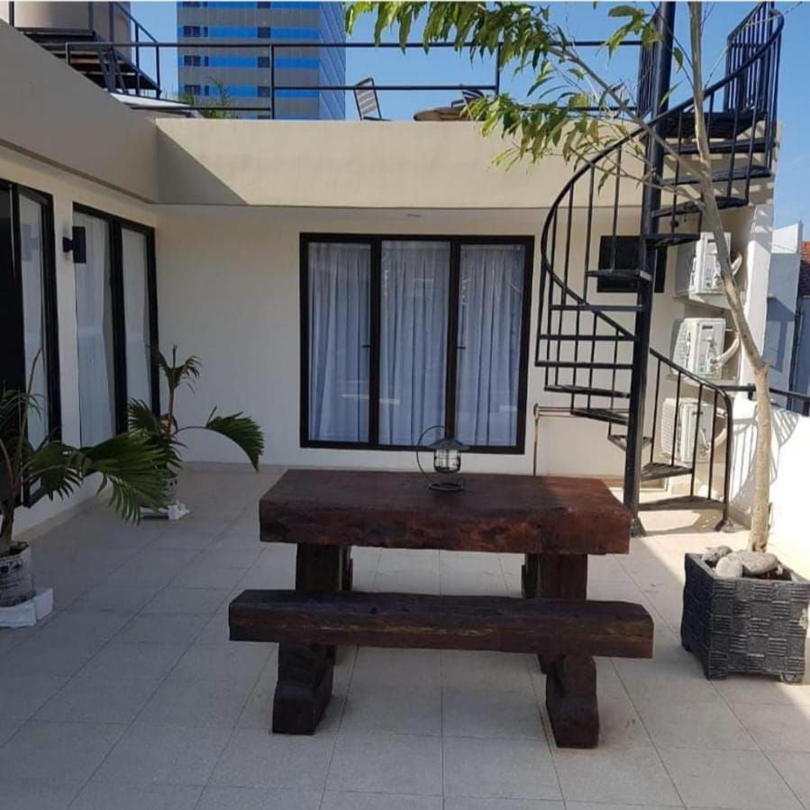 Property building, Balcony/Terrace