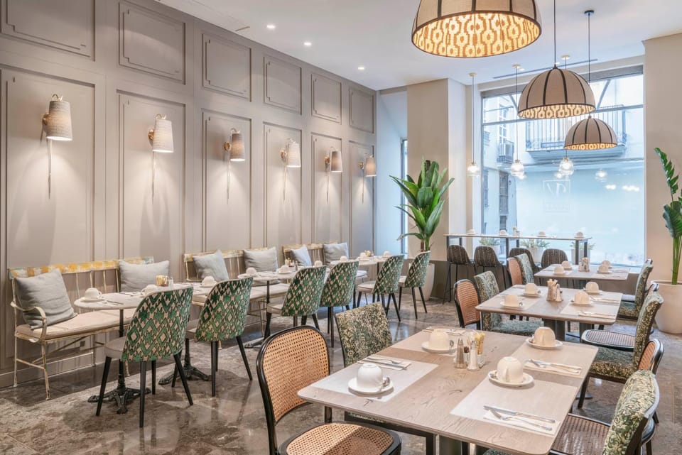 Restaurant/places to eat, Breakfast, Buffet breakfast