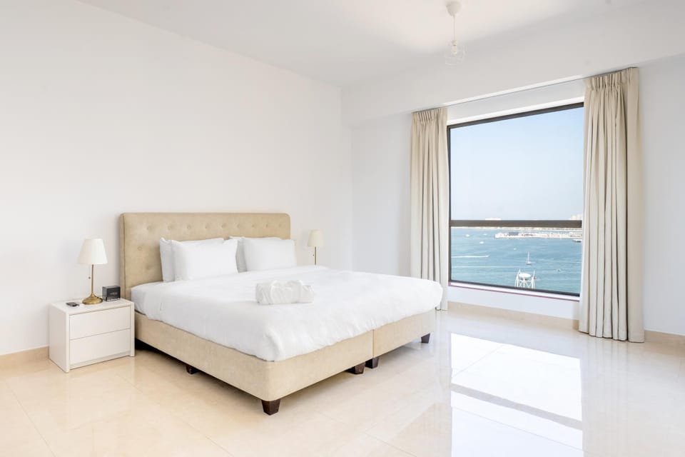Bed, Photo of the whole room, Bedroom, Sea view