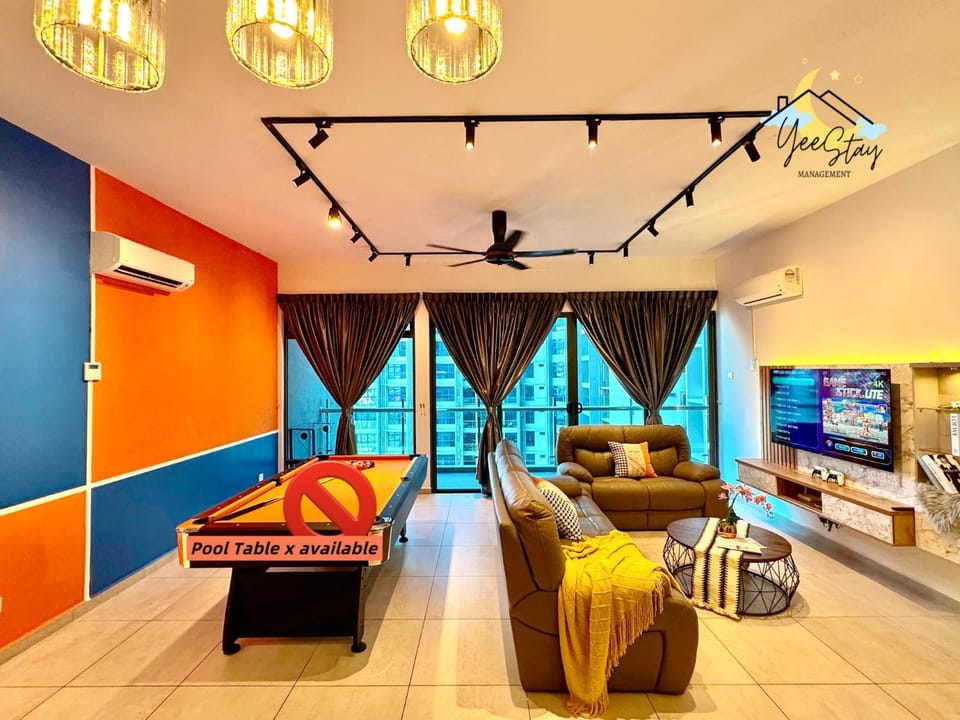 Atlantis 8-12pax/Netflix/Video game/5min to Jonker Apartment in Malacca