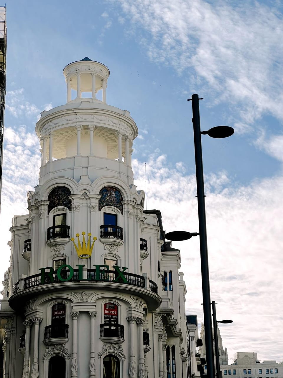 Nearby landmark, Neighbourhood