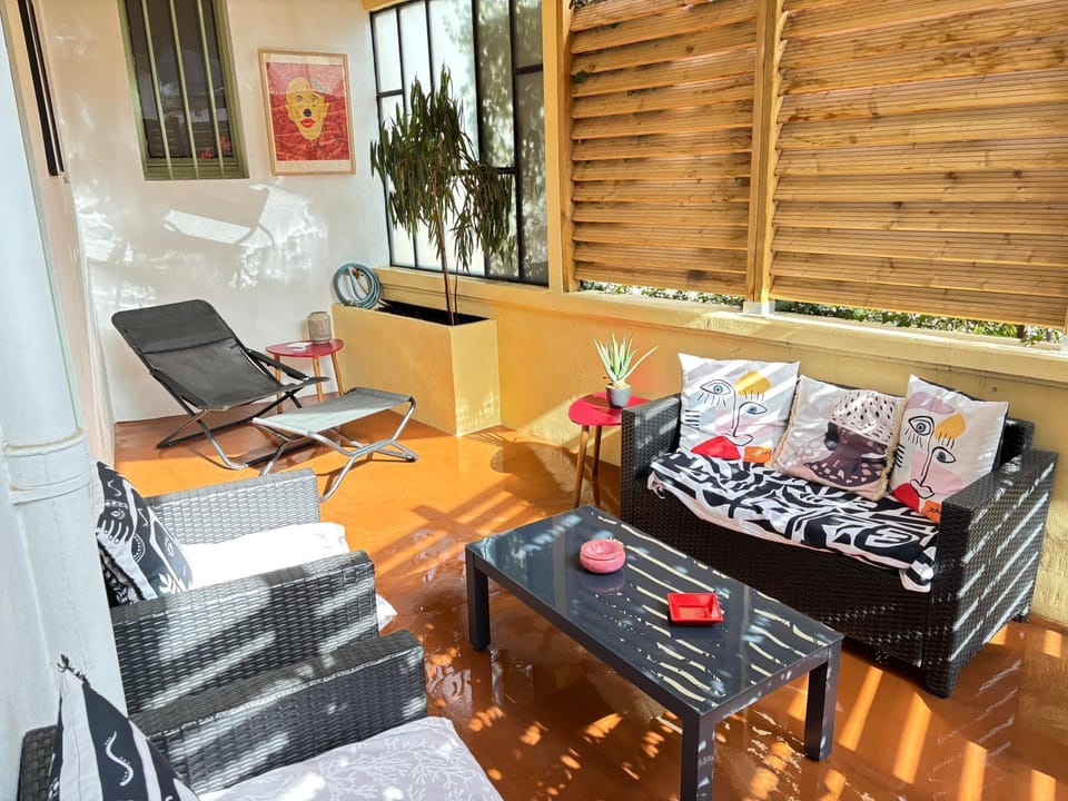 Patio, Patio, Balcony/Terrace, Balcony/Terrace, Living room, Seating area, sunbed