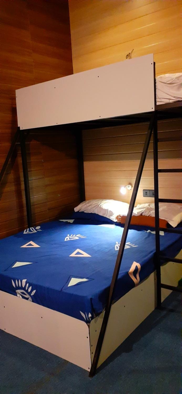 Bed, Bedroom, bunk bed