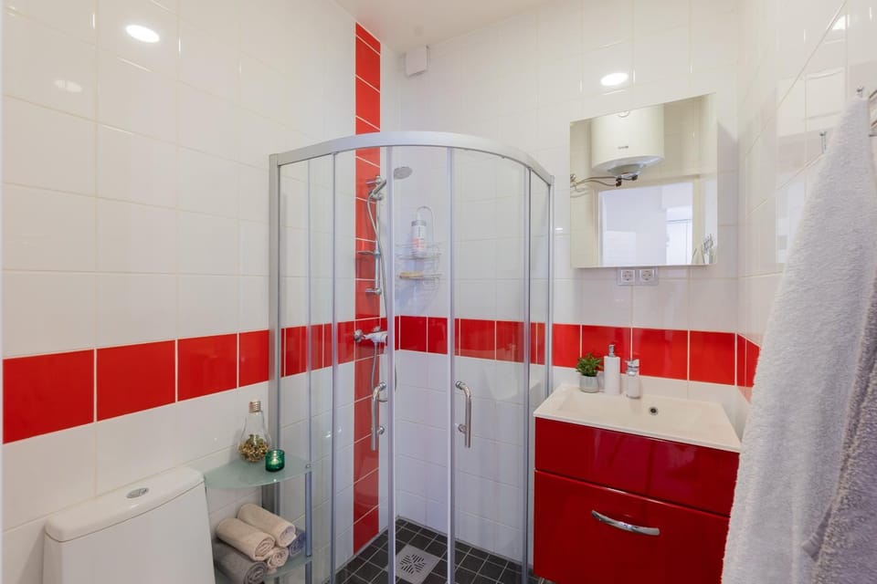 Shower, Bathroom