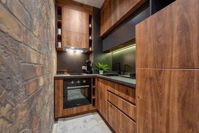 Kitchen or kitchenette