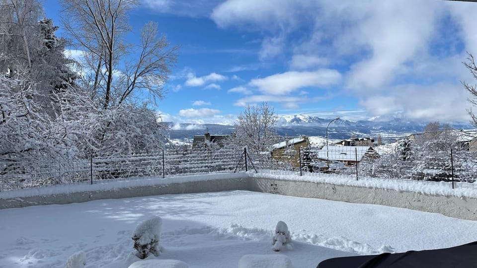 Winter, Garden, Mountain view