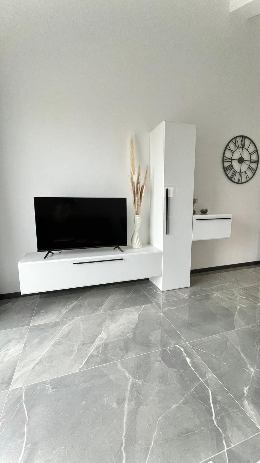 TV and multimedia, Living room, Decorative detail