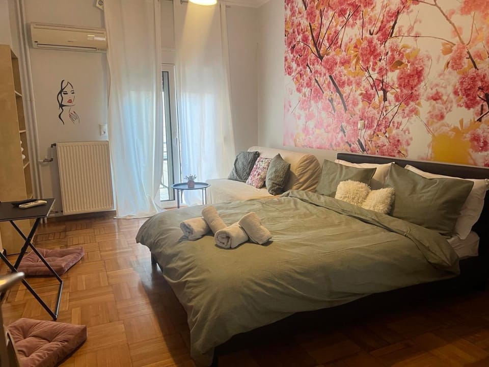 Acropolis Urban Flat Apartment in Athens