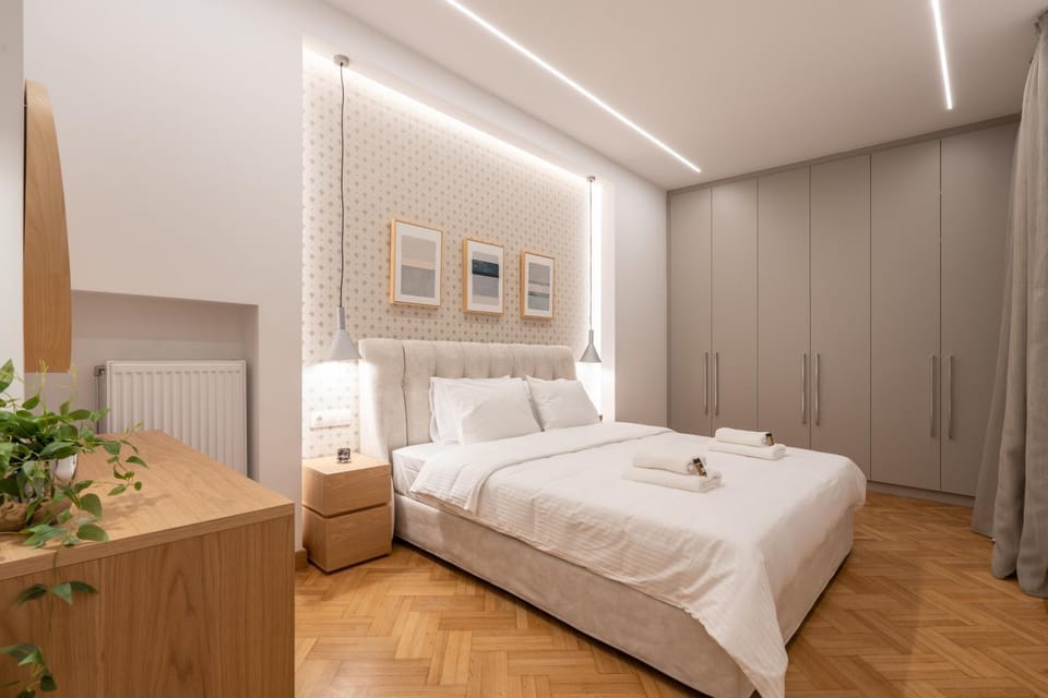 Bed, Photo of the whole room, Bedroom, towels, wardrobe