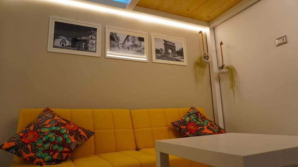 Living room, Decorative detail