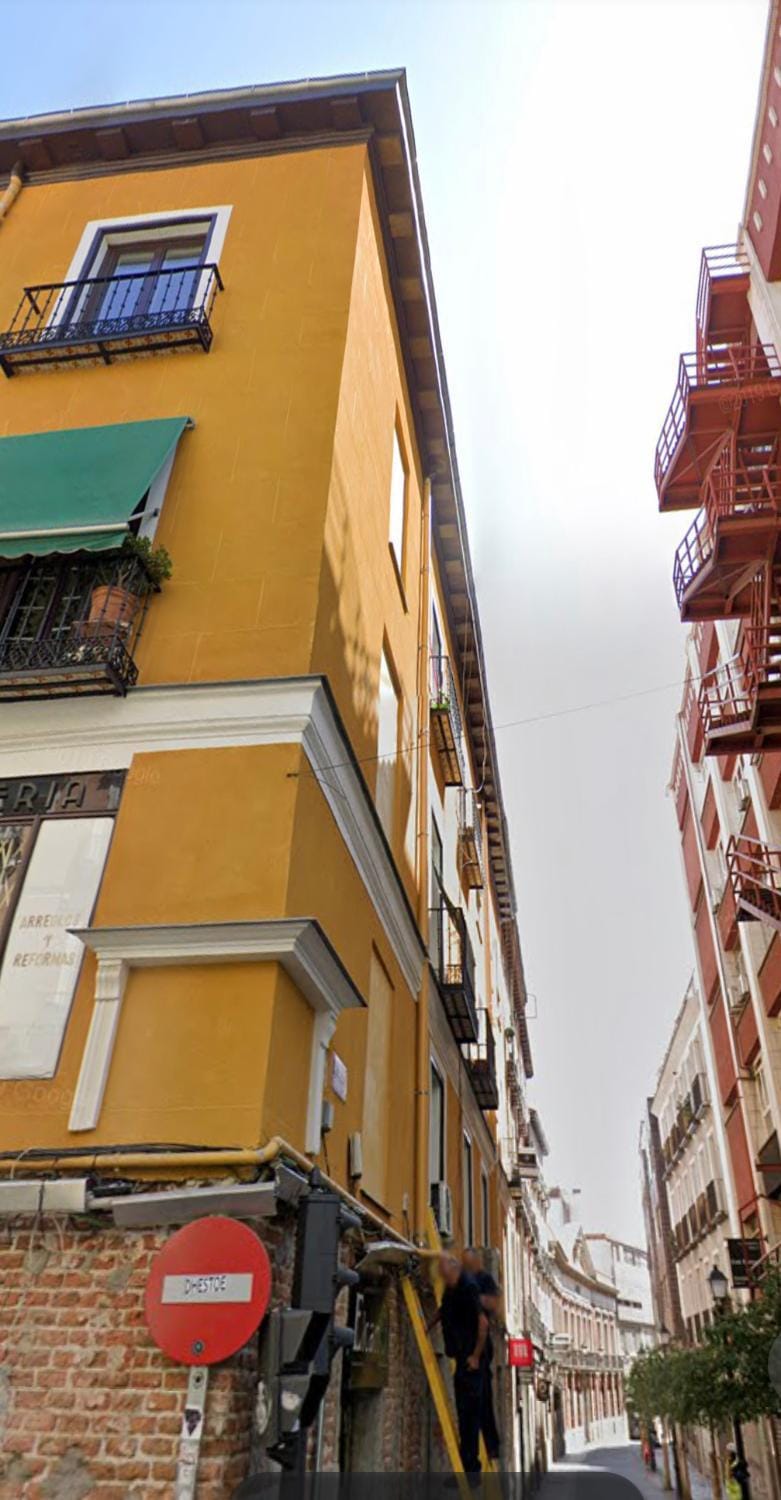 Neighbourhood, Street view