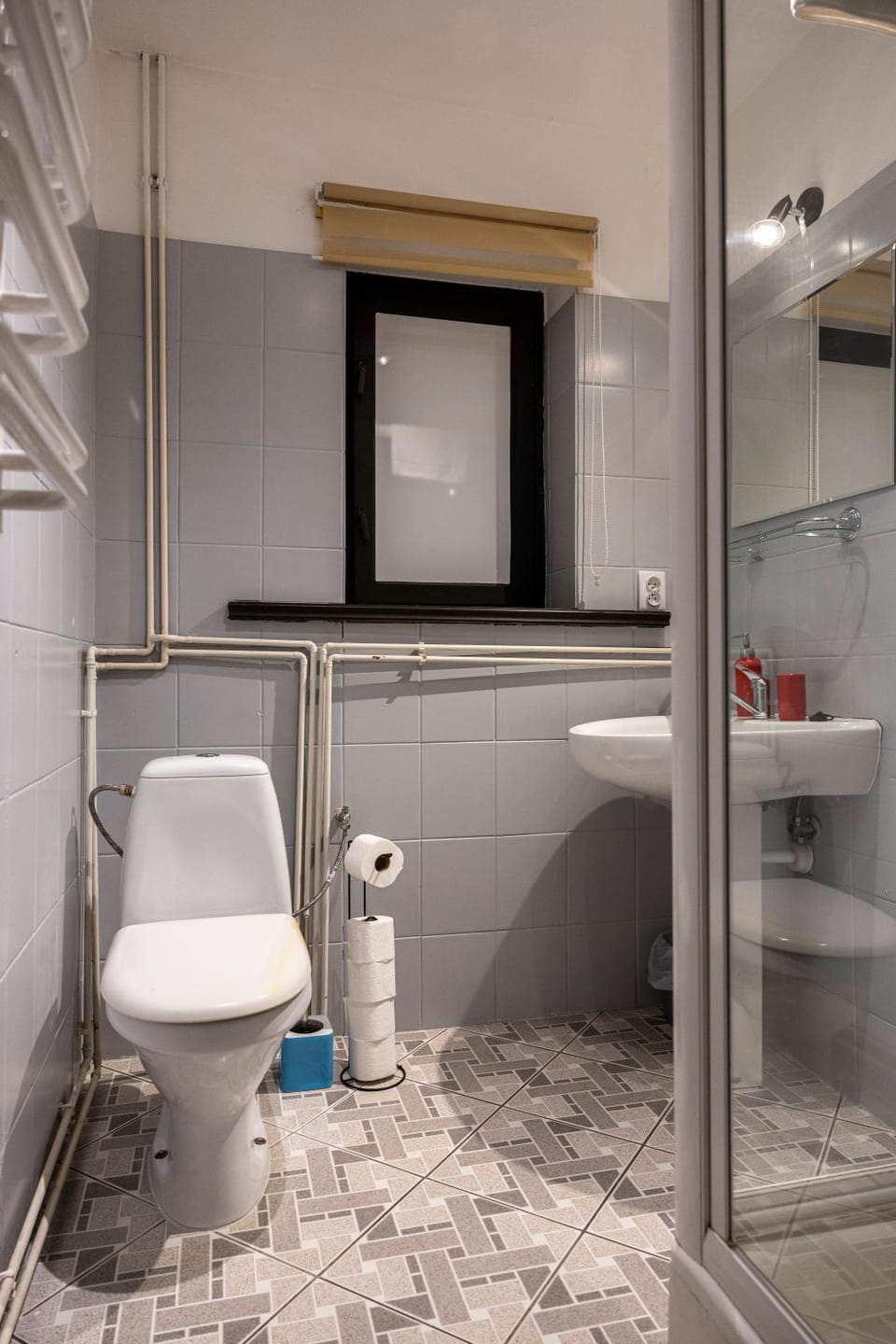 Shower, Toilet, Bathroom