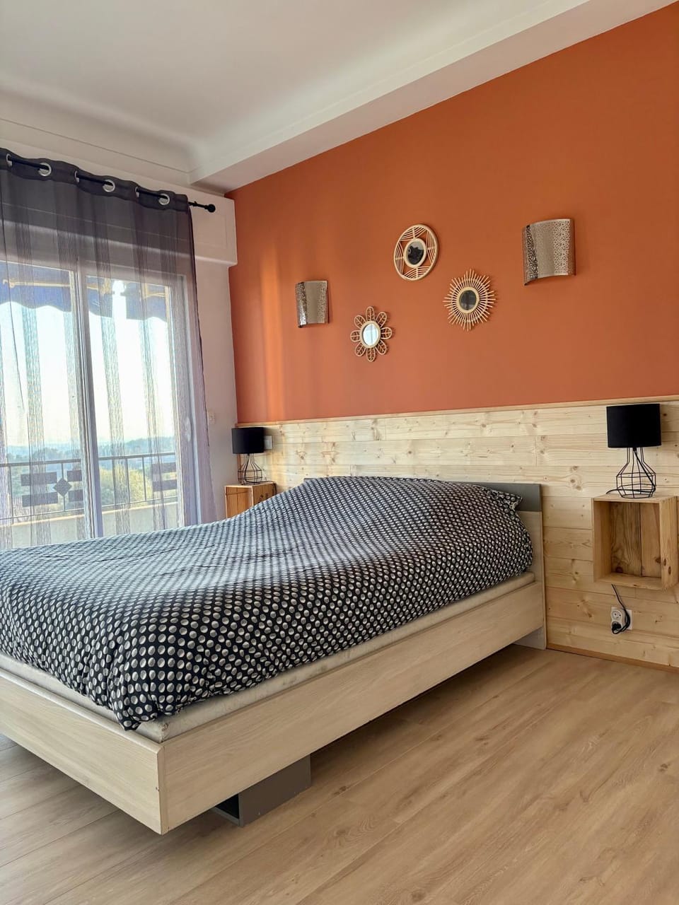 Vence T3 vue mer grande terrasse Apartment in Vence