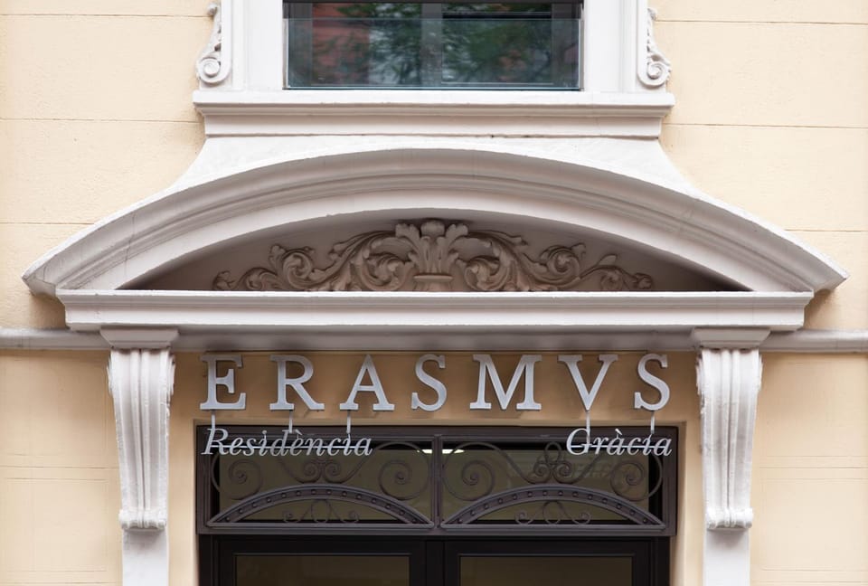 Facade/entrance, Property logo or sign