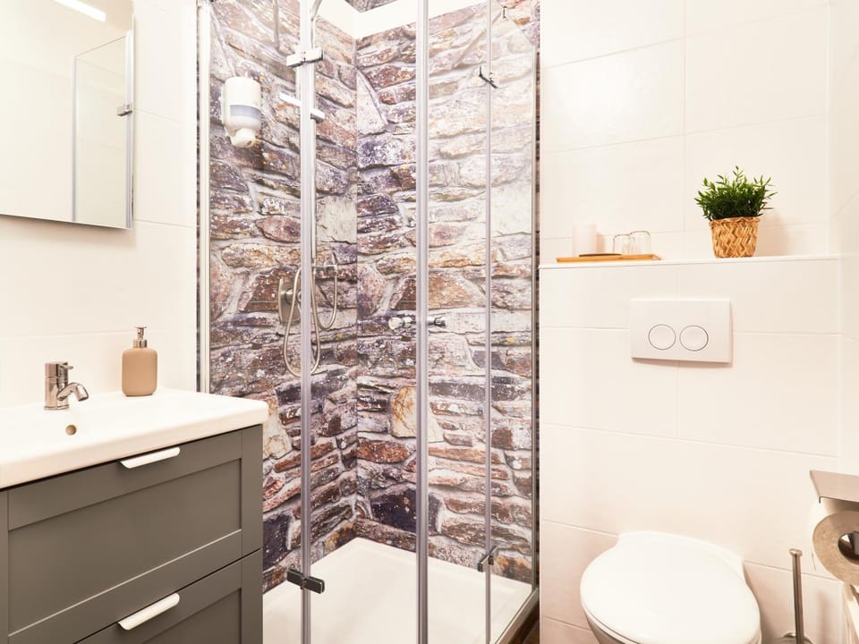 Shower, Toilet, Bathroom