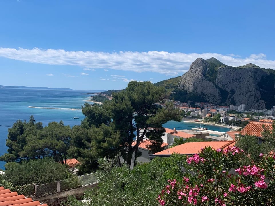 Natural landscape, Mountain view, Sea view
