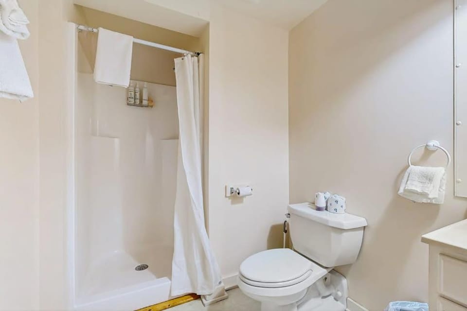 Bathroom, Bath