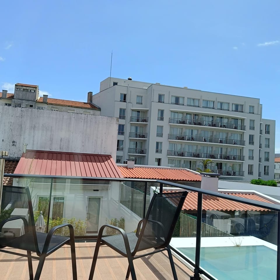 Santa Alegria Hostel Hostel in Ponta Delgada
