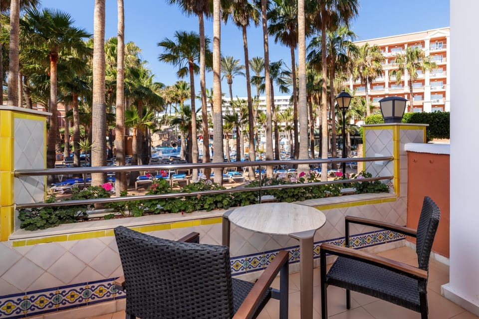 Playacapricho Hotel in Roquetas de Mar