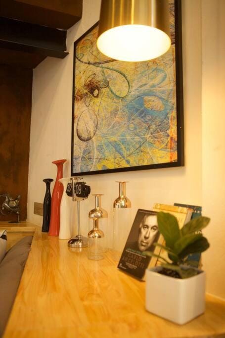 HomestayCHAT*InfinityTub2*Netflix*Hanoi*OldQuarter Apartment in Hanoi