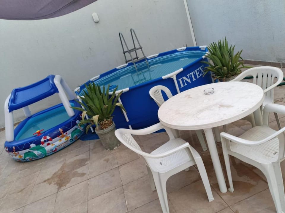 Seating area, Swimming pool